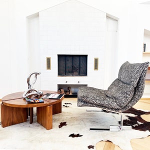 SOLD ** Onda Wave Lounge Chair by Giovanni Offredi for Saporiti, 1970s, in designer Velvet textile
