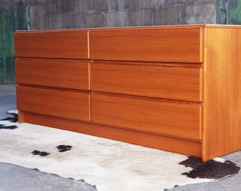 HOLD** QUALITY Designer Mid Century Danish Modern SOLID Teak Scan Coll Longboy Low and Long Dresser Scandinavian Collection 6 Drawers
