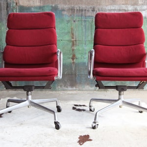 1980s Eames Herman Miller Aluminum Soft Pad Reclining Height Adjustable Executive Lounge Chairs Set of 5 image 2