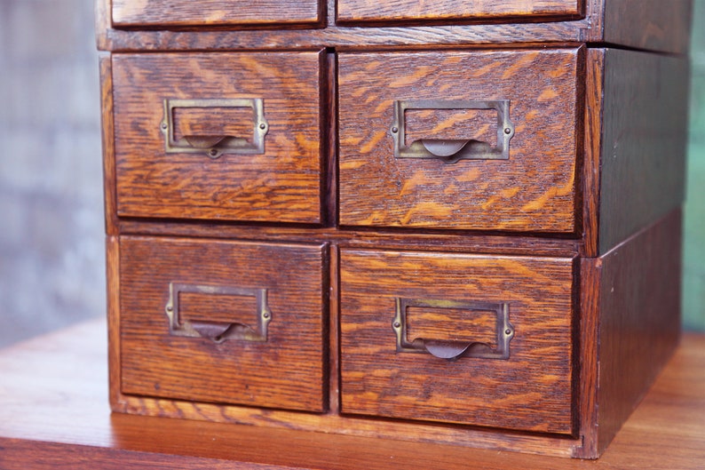 STUNNING 10 Drawer Tiger Oak Card Catalogue / Nicknack Drawers Cabinet Globe Wernicke Macey Mission Arts Crafts Stickley 1920s-MCM Vintage image 5