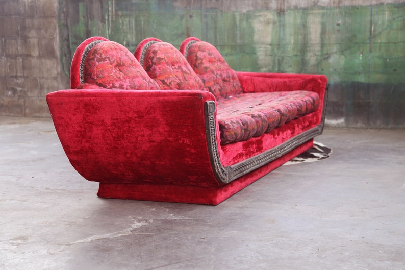1970s Mid Century Modern Red Velvet Three Seater Plinth Base Sofa in the Style of Adrian Pearsall Strictly Spanish image 7