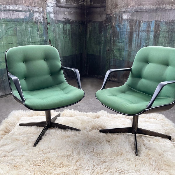 ONE LEFT ** Vintage Mid-Century Tufted Green Faux Leather Textile Steelcase 451 Swivel Office Chair (Knoll styl) (4 Avail. Sold Ind.)