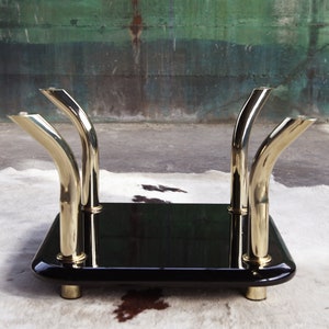 Stunning Karl Springer style Post Modern Miami Regency Hollywood Regency Mid Century glass Lucite Brass coffee cocktail table MCM Designer 画像 5