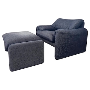 Maralunga Armchair and Ottoman by Vico Magistretti for Cassina Matte Black