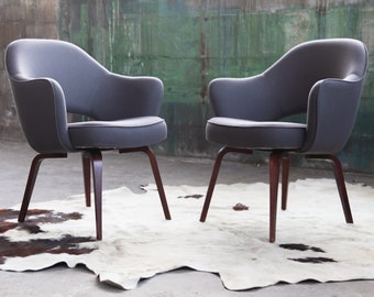 Stunning ORIGINAL. (One left) Mid Century Eero SAARINEN Exec Arm Chair KNOLL International Grey Wool Upholstery Wooden Legs McM Armchairs