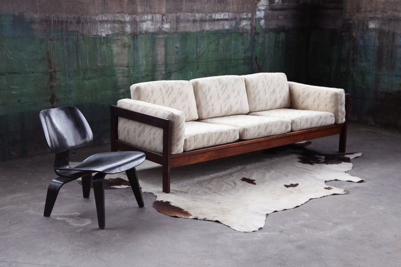 RARE Bastiano Sofa by Tobia Scarpa for Knoll in Rosewood with Knoll textiles upholstered cushions Fully customizable avail. MCM Postmodern image 4