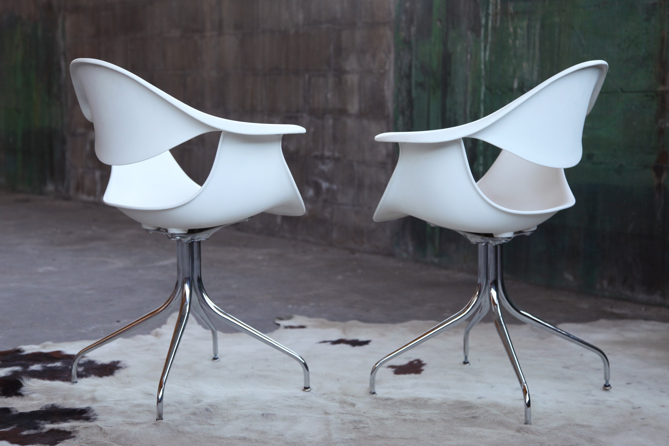 Nelson swag 2024 leg chair