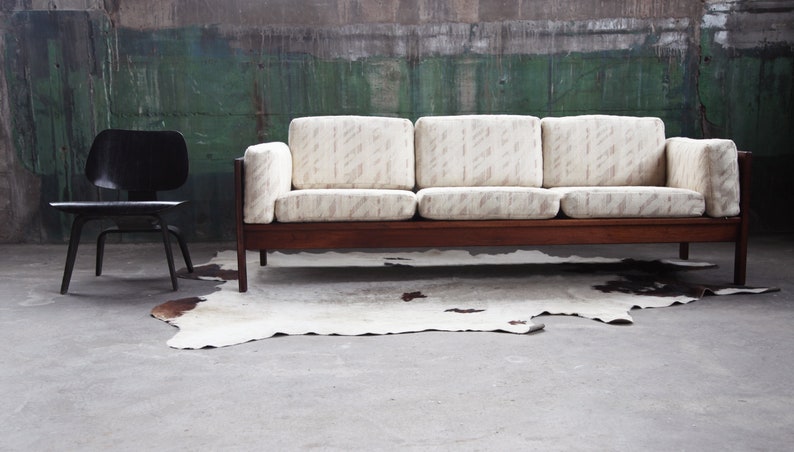 RARE Bastiano Sofa by Tobia Scarpa for Knoll in Rosewood with Knoll textiles upholstered cushions Fully customizable avail. MCM Postmodern image 3