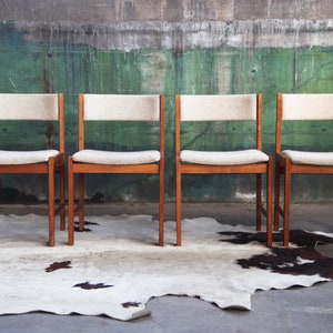 Set of 4! RARE Classic Beauty Scandinavian Design D-Scan Mid Century Danish Teak chairs MCM Beige / Cream colored Wool Denmark Dining