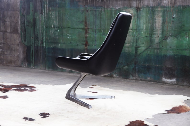 SOLD Black Tufted Vladimir Kagan Sculpta Star Trek Unicorn Swivel Chair With Steel V Base by Chromcraft, 1966 image 8