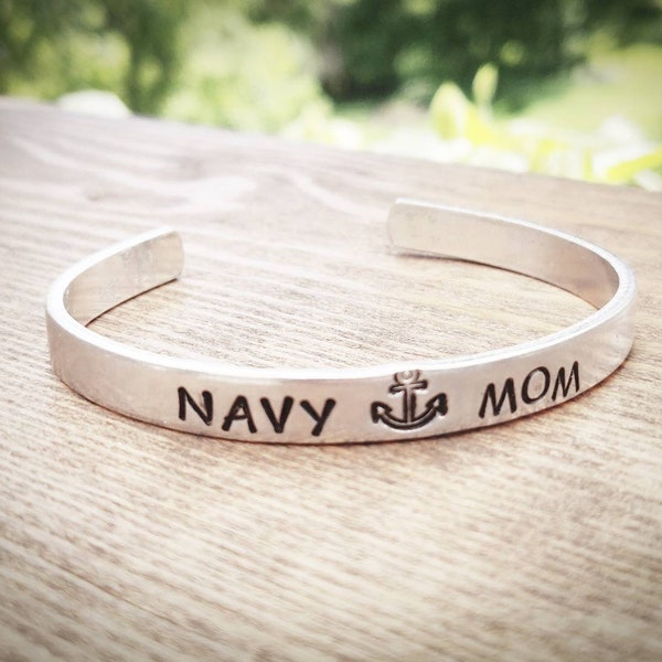 Navy Mom Bracelet, Navy Mom Jewelry, Navy Mom Gift, Gift for Navy Mom, Military Mom bracelet, Military Mom Gift, Military Mom Bracelet