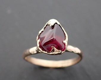 Garnet tumbled red 14k gold Solitaire gemstone ring 3486