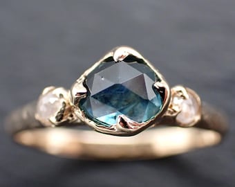 モンタナサファイアの婚約指輪 • 14Kイエローゴールド • ローズカットダイヤモンドのアクセント • アンジェリンによるハンドメイド 3619