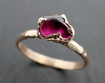 Garnet tumbled red 14k Yellow gold Solitaire gemstone ring 3485