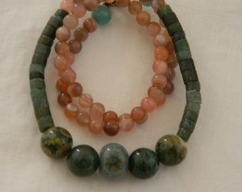 Green jade & Botswana agate beads necklace , crackle agate/ moss agate / rhyolite center front , short beaded necklace , handcrafted jewelry