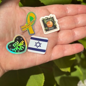 Opakowanie 4 małych wodoodpornych naklejek żydowskich | antysemityzm *przezroczyste | flaga Izraela | żółta wstążka „zabierz ich do domu” | am Yisrael chai holograficzne |