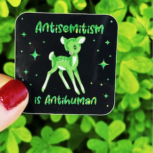 El antisemitismo es un ciervo antihumano de estilo vintage con letras brillantes pegatina judía/ judaísmo/ judaica/