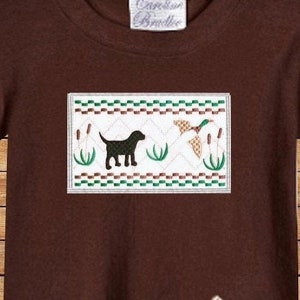 Boy&#39;s Labrador Puppy Outfit: Embroidered Duck Shirt & Seersucker Shorts