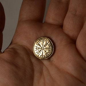 Vegvisir / Aegishjalmur, small round sterling silver or bronze pendant image 7