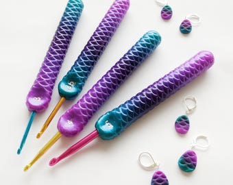 3.5mm Mermaid Crochet Hook. Ergonomic Crochet Hook. Teal Purple gradient. Ready to ship.