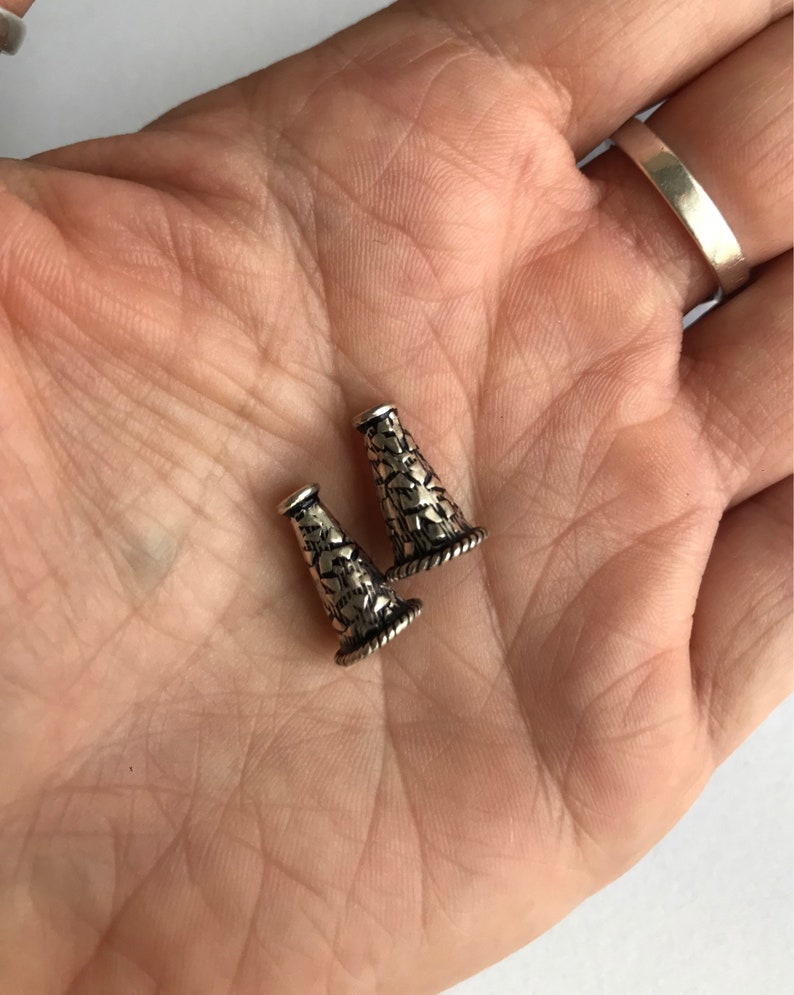 1 pair Sterling Silver Cones