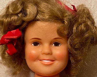La bambola di Shirley Temple del 1972 stregata