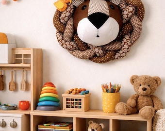 Retro Lion Face Wall Art - 70s Quilted Pattern Decor, Digital Download PDF for Immediate Use!