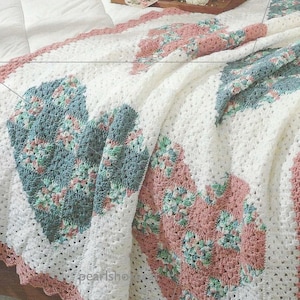 Granny Square Hearts Crochet Blanket Pattern pdf Instant Download, Retro Love for Valentine&#39;s Day