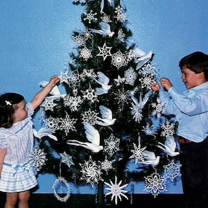 50 Nifty Snowflake Christmas Ornaments Crochet Pattern pdf,  Small Medium and Large  2 1/2" - 7", Retro Home Decor!