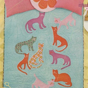 Applique Quilted Sewing Pattern of Retro Cats, Vintage 70s Twin Size 36" x 46", Matching Flower Pillow Pattern is Included