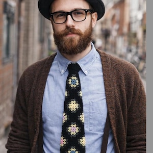 Men's Granny Square Necktie Pattern Vintage 1970s Motif, Instant Digital Download pdf, Business Casual & Groovy Grandpa