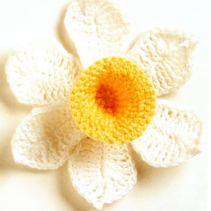 4 Gorgeous Flower Motifs Crochet Patterns: Endless Possibilities for Blankets, Bags, and More!