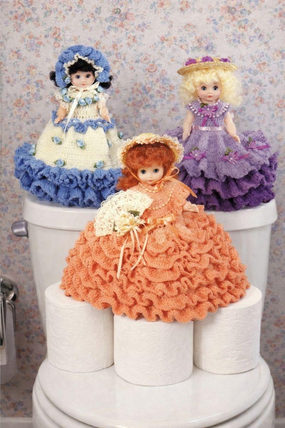 crochet toilet paper dress These wedding dresses are made entirely out of toilet paper: Take a look