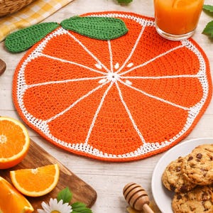 Delicioso patrón de mantel individual de ganchillo con forma de rodaja de naranja, años 80, para mesa de picnic, descarga digital instantánea en PDF, hilo Speed Cro Sheen de 15" de diámetro.