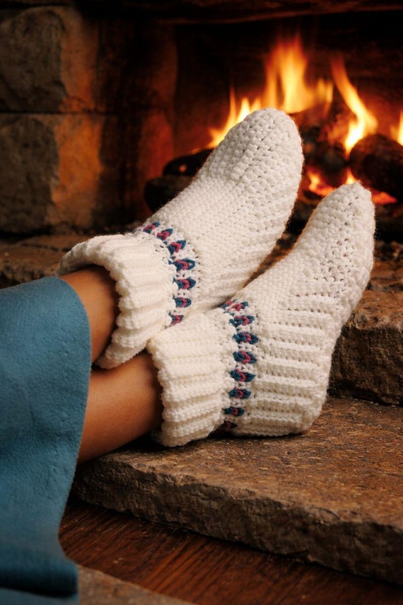 Warm Crocheted Slippers House Socks Pattern 1980s, Instant Digital Download pdf e-book, Sport Yarn or Worsted Weight