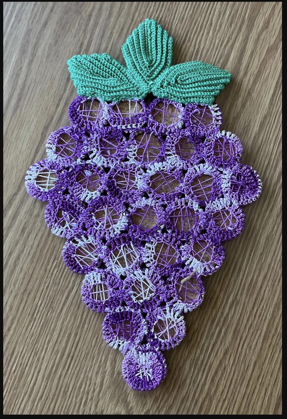 Iconic Grapes Bottle Cap Trivet Crochet Pattern, 70s Retro Kitchen