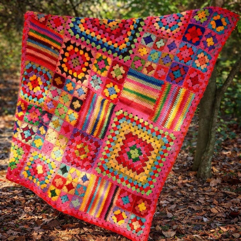 Wzór na szydełkowy koc w stylu vintage „grandma square”, różowy wzór afgański z lat 70., natychmiastowe pobranie pliku PDF w formacie e-book, wystrój wnętrz w stylu retro, 42"x52" zdjęcie 1