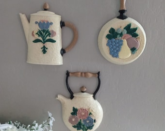 Homco Home Interior Coffee Pot  Frying Skillet Tea Pot Wall Hanging Decor,