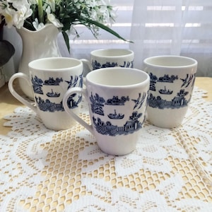 Vintage Churchill Blue Willow Mugs Cups Blue and White Set of Four