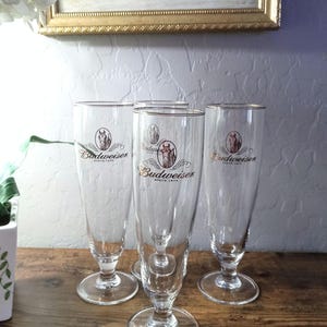 Ensemble de quatre verres à cocktail cannelés à bière Budweiser vintage