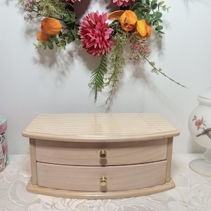 Vintage Beige Musik Schmuckschatulle aus Holz