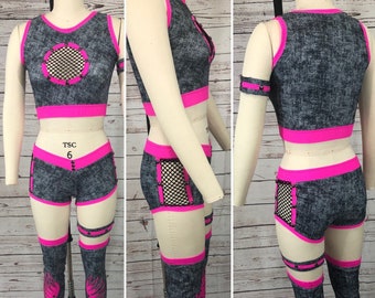 Pro Wrestling Women’s Gear set jeans spandex with hot pink details and wings. size M
