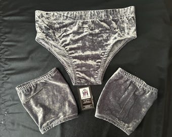 Velvet Wrestling Trunks & Knee Pad Covers – Premium Ring Gear Gray size 32”