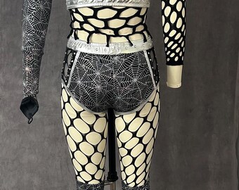 Smiffys Damen-Kostüm „Wo Ist Wenda?“ – Komplett-Set Mit Oberteil, Rock, Leggings, Brille & Mütze – Größe XS – Perfekt Für Karneval & Mottopartys Smiffys Damen-Kostüm „Wo Ist Wenda?“ – Komplett-Set Mit Oberteil, Rock, Leggings, Brille & Mütze – Größe XS – Perfekt Für Karneval & Mottopartys