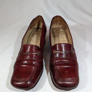 Vintage 1960's Russell and Bromley Burgundy Red Loafers with a silver Chain. UK image 5