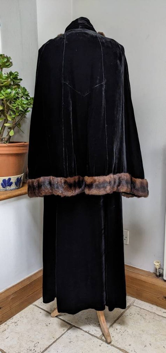 1930's Art Deco Black Silk Velvet and Fur Full Le… - image 2