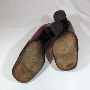 Vintage 1960's Russell and Bromley Burgundy Red Loafers with a silver Chain. UK image 6