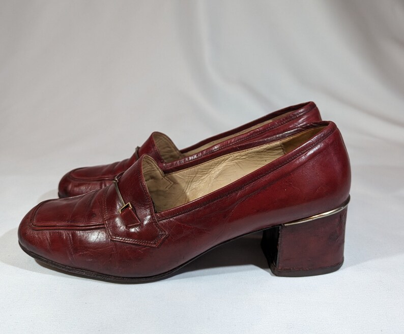 Vintage 1960's Russell and Bromley Burgundy Red Loafers with a silver Chain. UK image 2