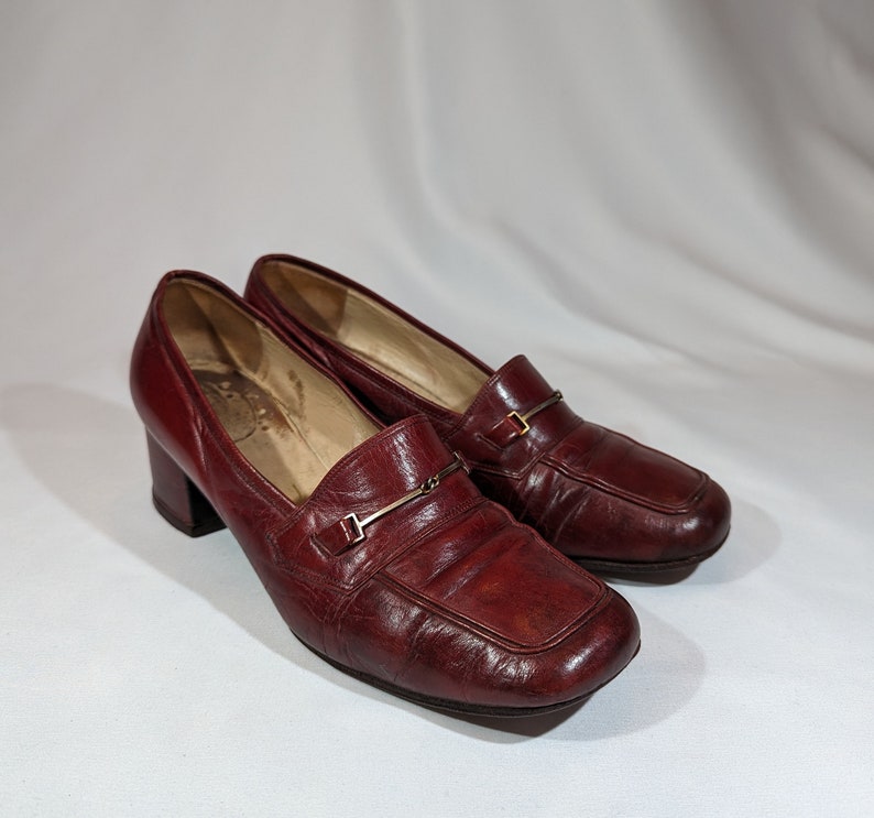 Vintage 1960's Russell and Bromley Burgundy Red Loafers with a silver Chain. UK image 1