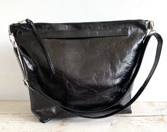 Kleiner Shopper Kalbsleder glänzend schwarz Umhängetasche Leder Ledershopper Ledertasche